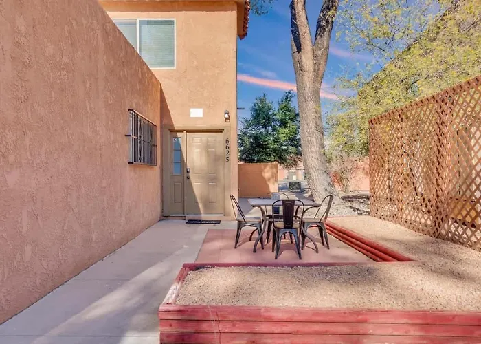 Desert Vibes Holiday home Tucson